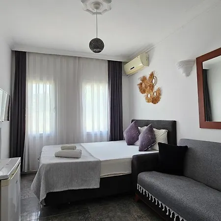 Merkez Kumsal Couette-café