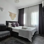 Couette-café Merkez Kumsal 3*