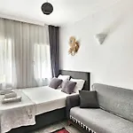 Merkez Kumsal Couette-café