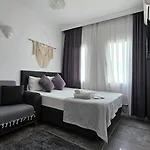 Merkez Kumsal Couette-café