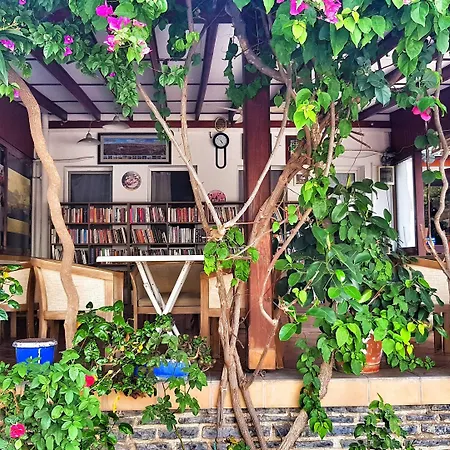 Merkez Kumsal Alojamento de Acomodação e Pequeno-almoço Bodrum