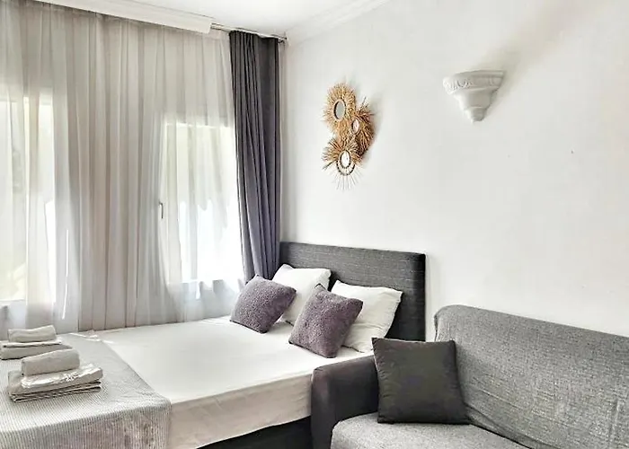 Merkez Kumsal Bed & Breakfast